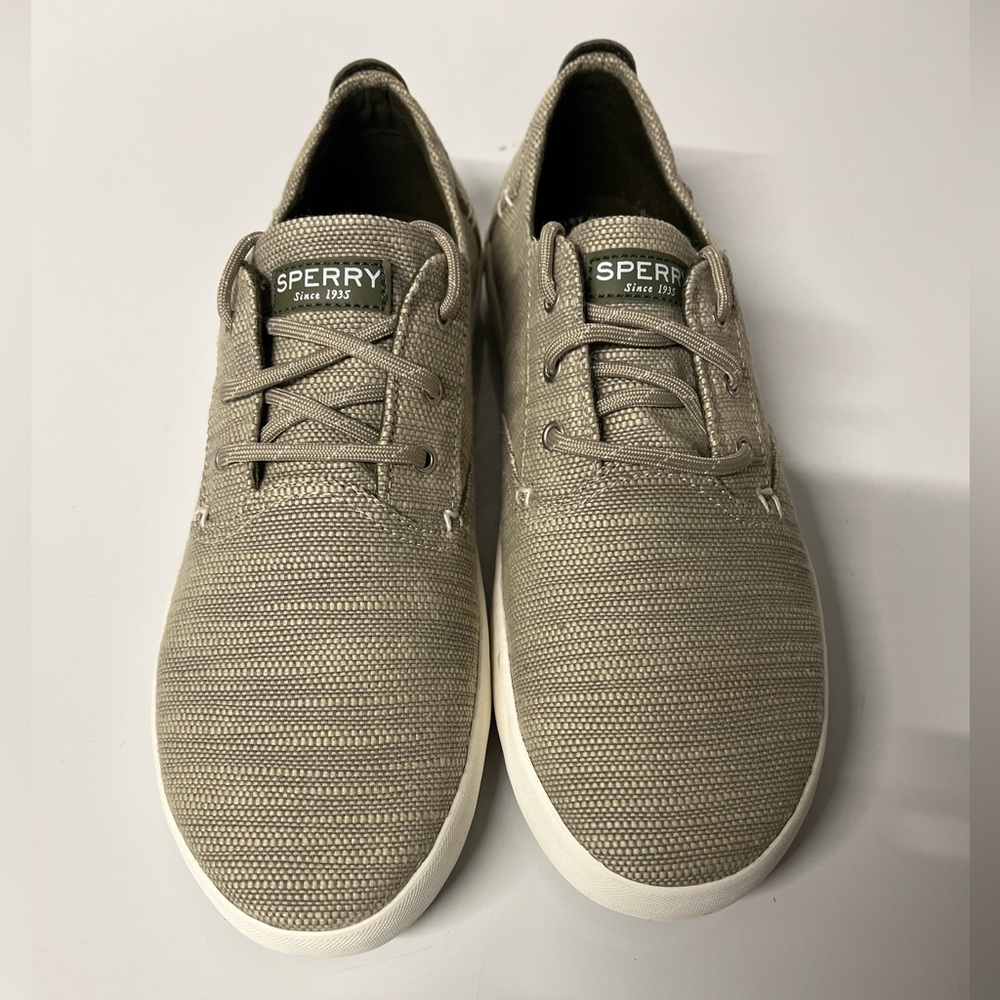 Sperry Boy’s Tan Bodie shoes 
size 6.5
New
Casual